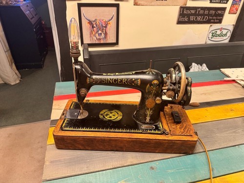 Singer sewing machine lamp - sewing,