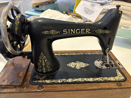 Singer vintage hand crank - vintage,