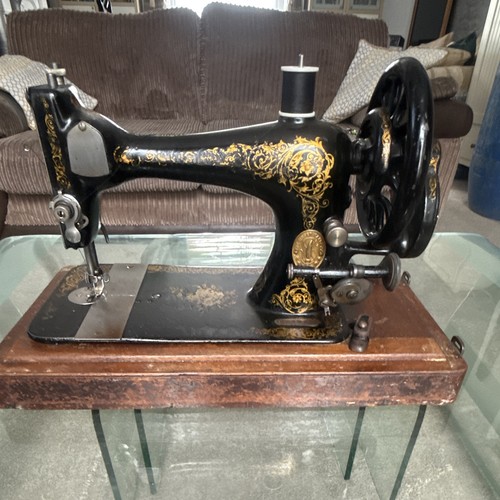 Singer mechanical hand - singer,