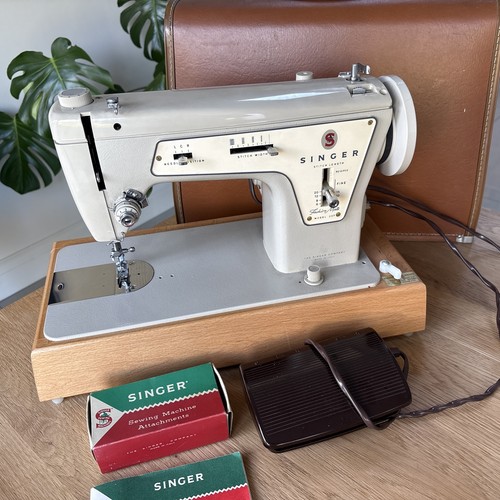 Vintage singer sewing machine - singer,