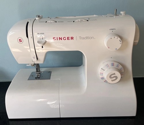 Singer tradition 2282 sewing - singer,