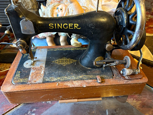 Singer vintage mechanical hand - singer,