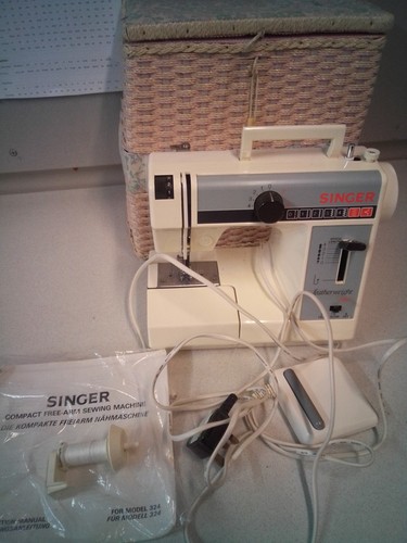 Singer model 324 featherweight - model,