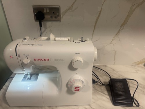 Singer 2250 sewing machine - singer,