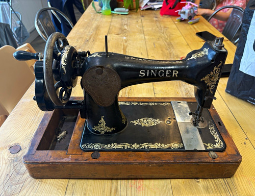 Singer vintage hand - vintage,