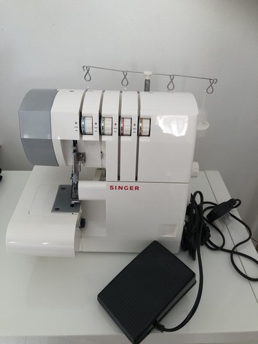 Singer sewing machine - singer,