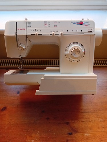 Singer 5810 sewing machine - 5810,