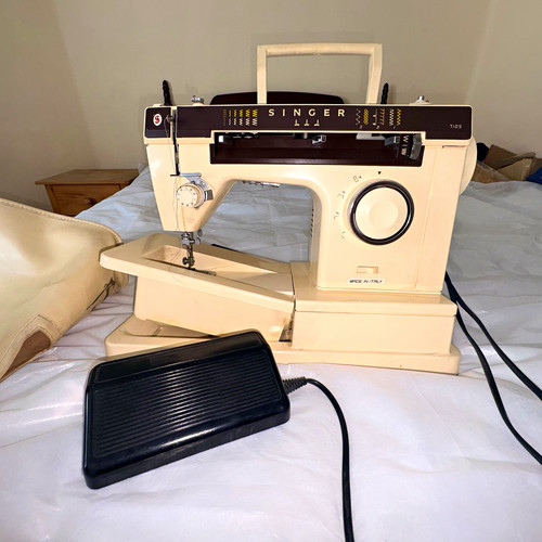 Singer 1105 cream - , electric