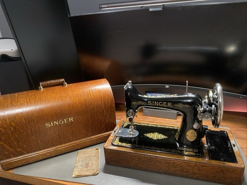 Singer sewing machine 99k hand - sewing,