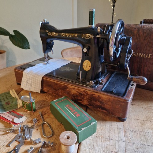 Vintage 1948 singer 15k - singer, hand