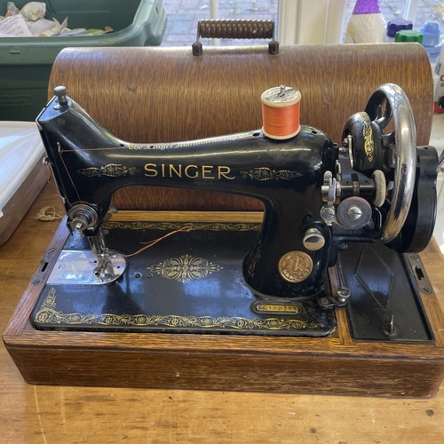 Vintage hand crank - hand, singer