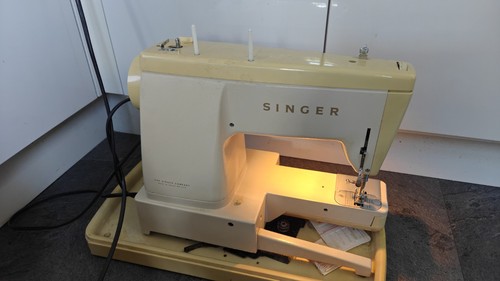 Singer 1978 522 - , machine