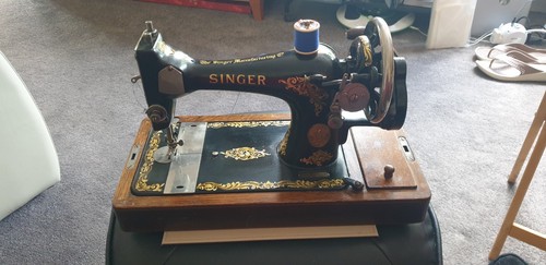 1923 singer sewing machine - ,