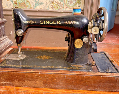 Vintage singer sewing machine - vintage,
