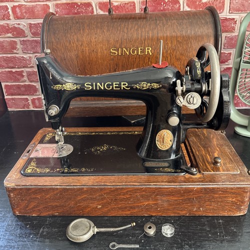 Stunning antique 1910 singer - antique,