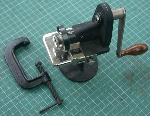 Singer sewing machines ball - sewing,