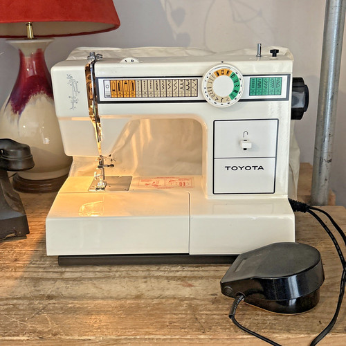 Vintage toyota 2260 electric - 2260,