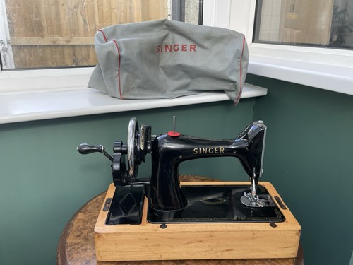 Singer sewing machine - singer,