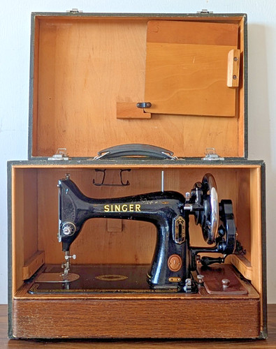 Vintage singer 99k - hand, crank