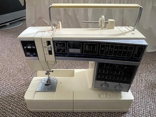 Singer sewing machine - sewing,