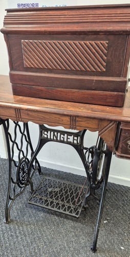 Singer 28k vintage treadle - singer,