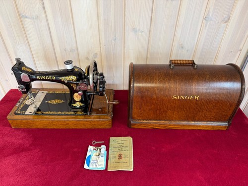 Singer sewing machine vintage - sewing,